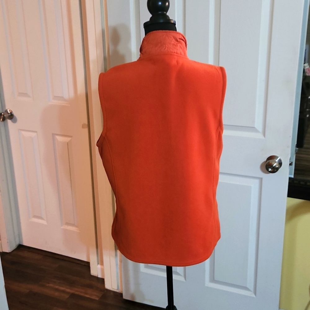Vest - Picture 4 of 5